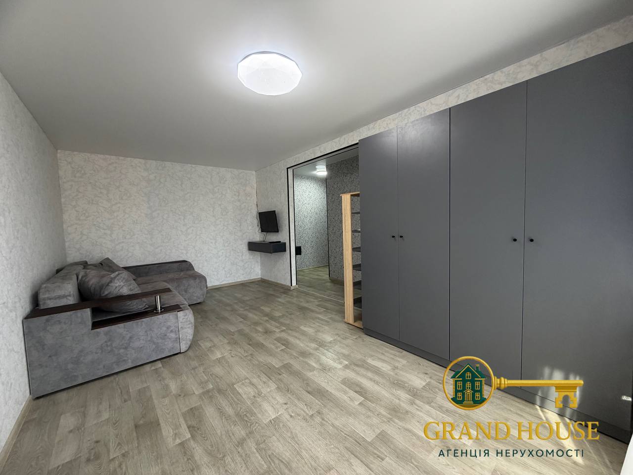 Оренда 2-кімнатної квартир на Костенко