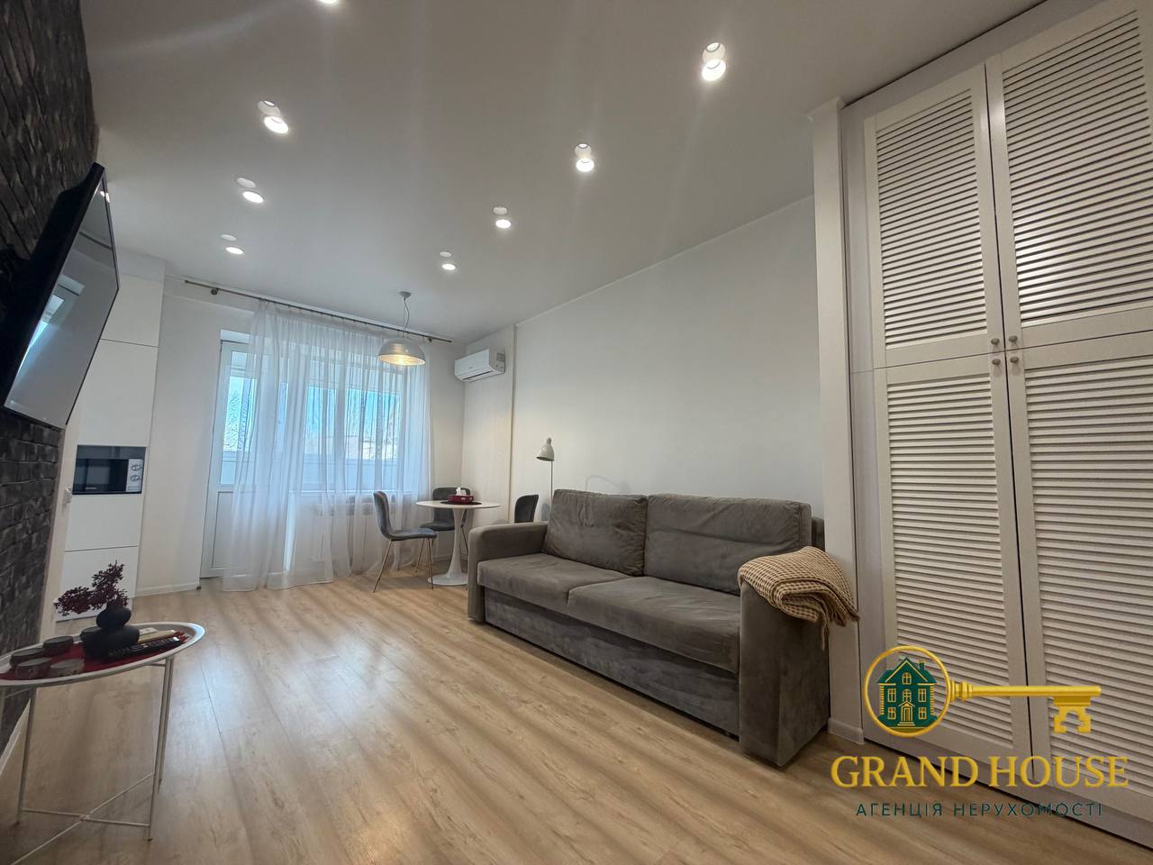 Оренда розкішної квартири в скандинавському стилі на 95 кварталі