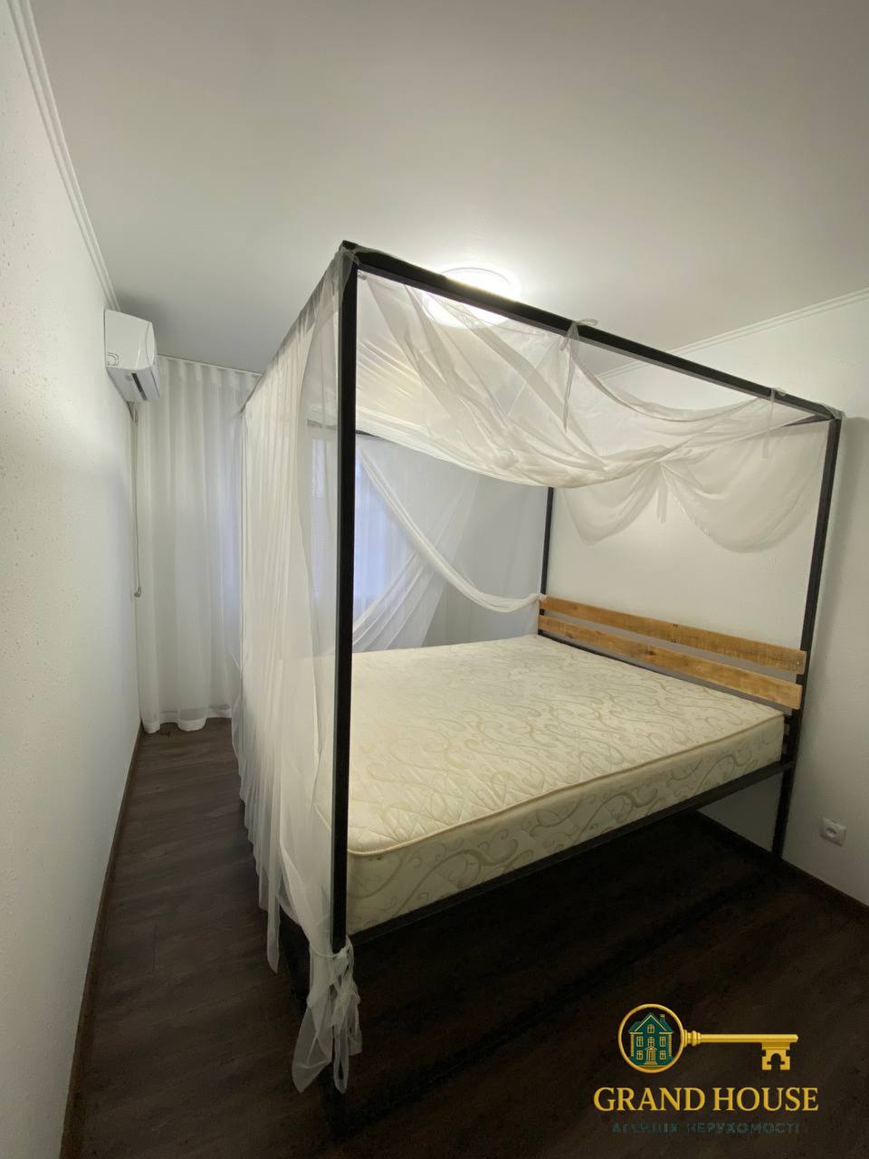 Агенція Нерухомості GrandHouse пропонує: Продаж 2-кімнатної квартири в Кривому Розі на вулиці Віталія Матусевича (Муравейник)