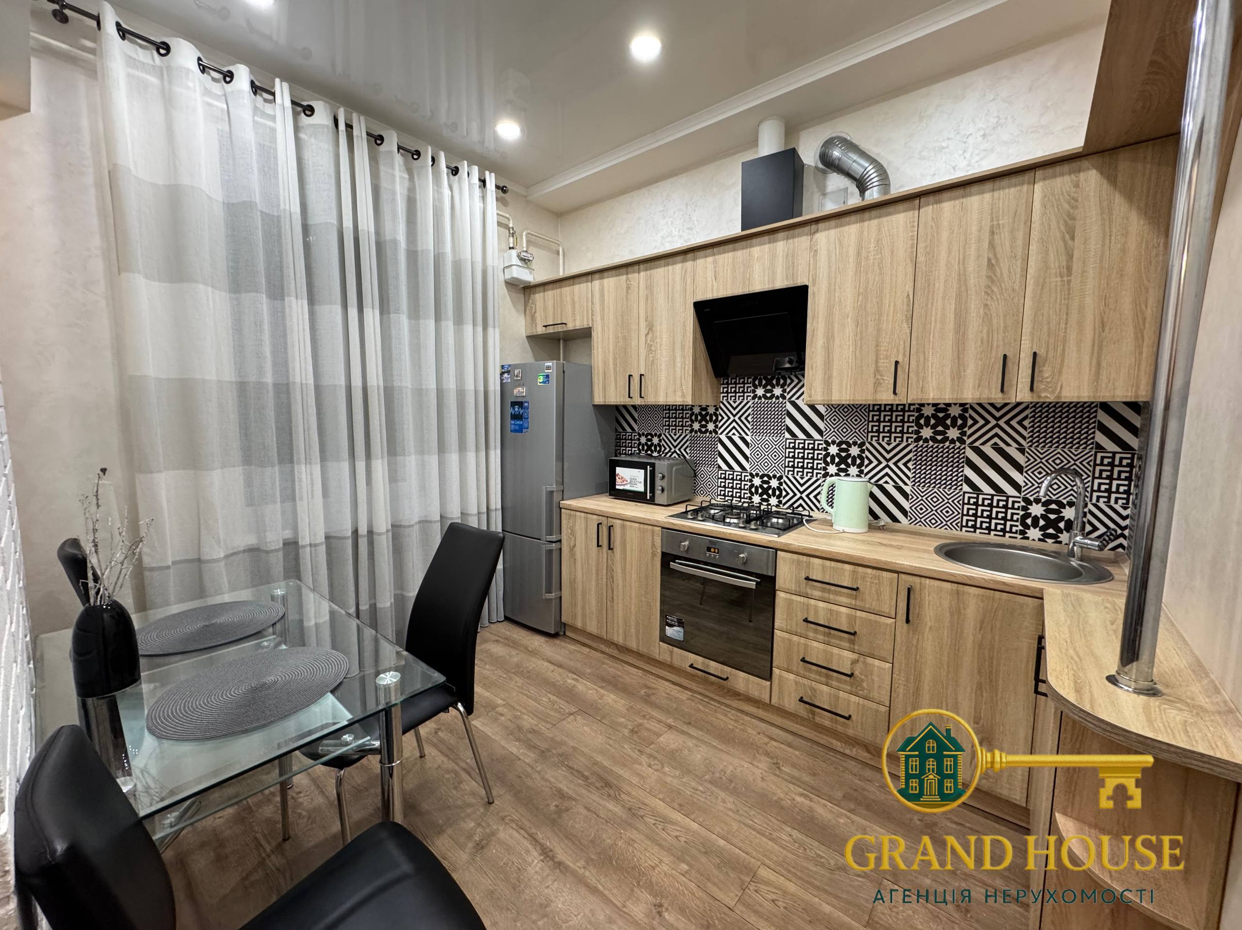 Оренда 2-кімнатної квартири на 96 кварталі