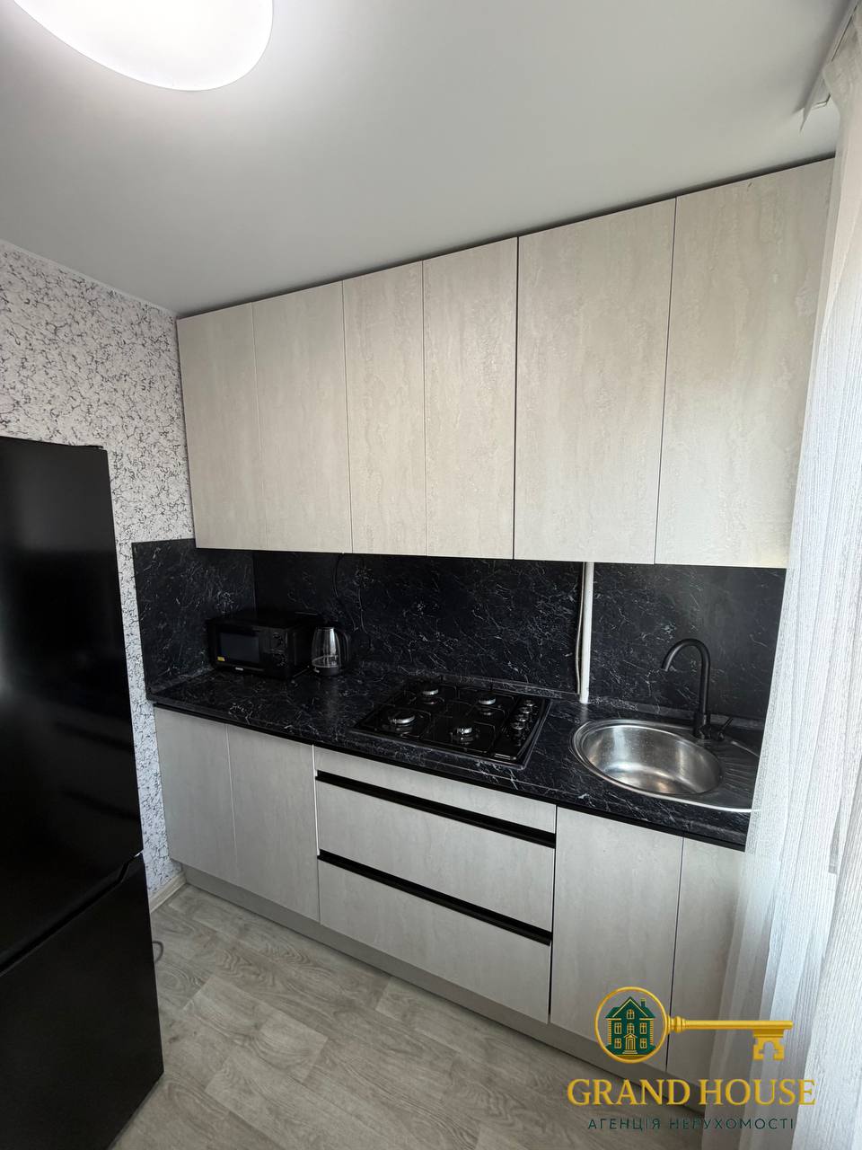 Оренда 2-кімнатної квартир на Костенко