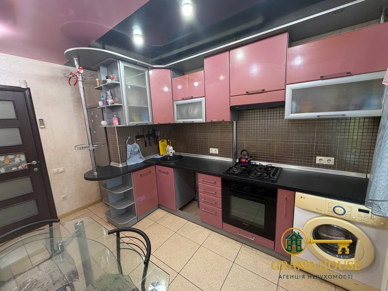 Оренда 3-кімнатної квартири на Карачунах