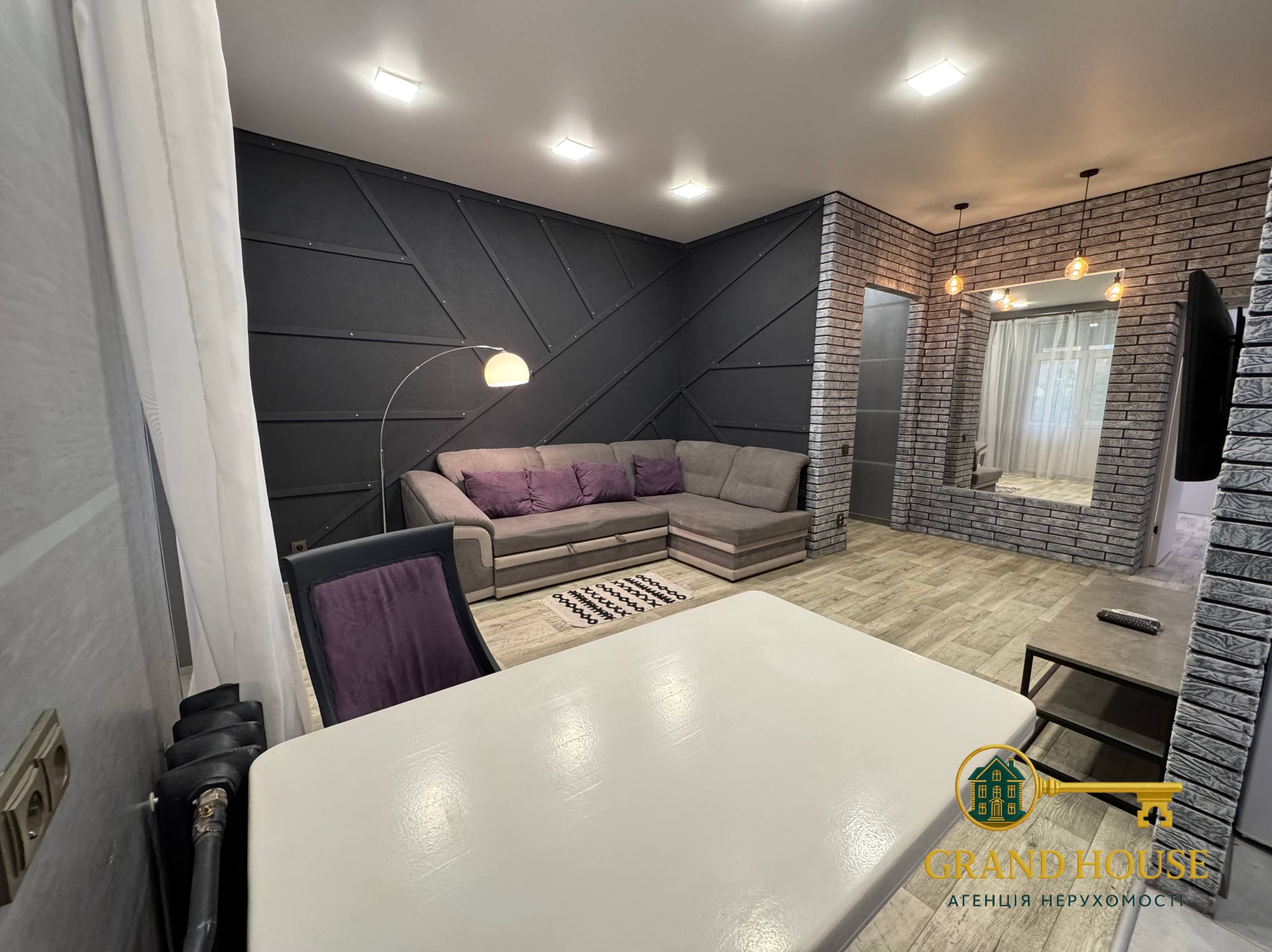 Оренда 2-кімнатної квартири на 96 кварталі в Кривому Розі