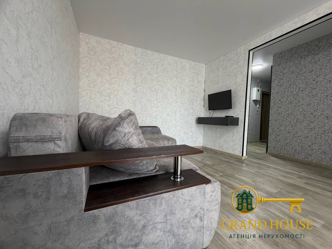 Оренда 2-кімнатної квартир на Костенко