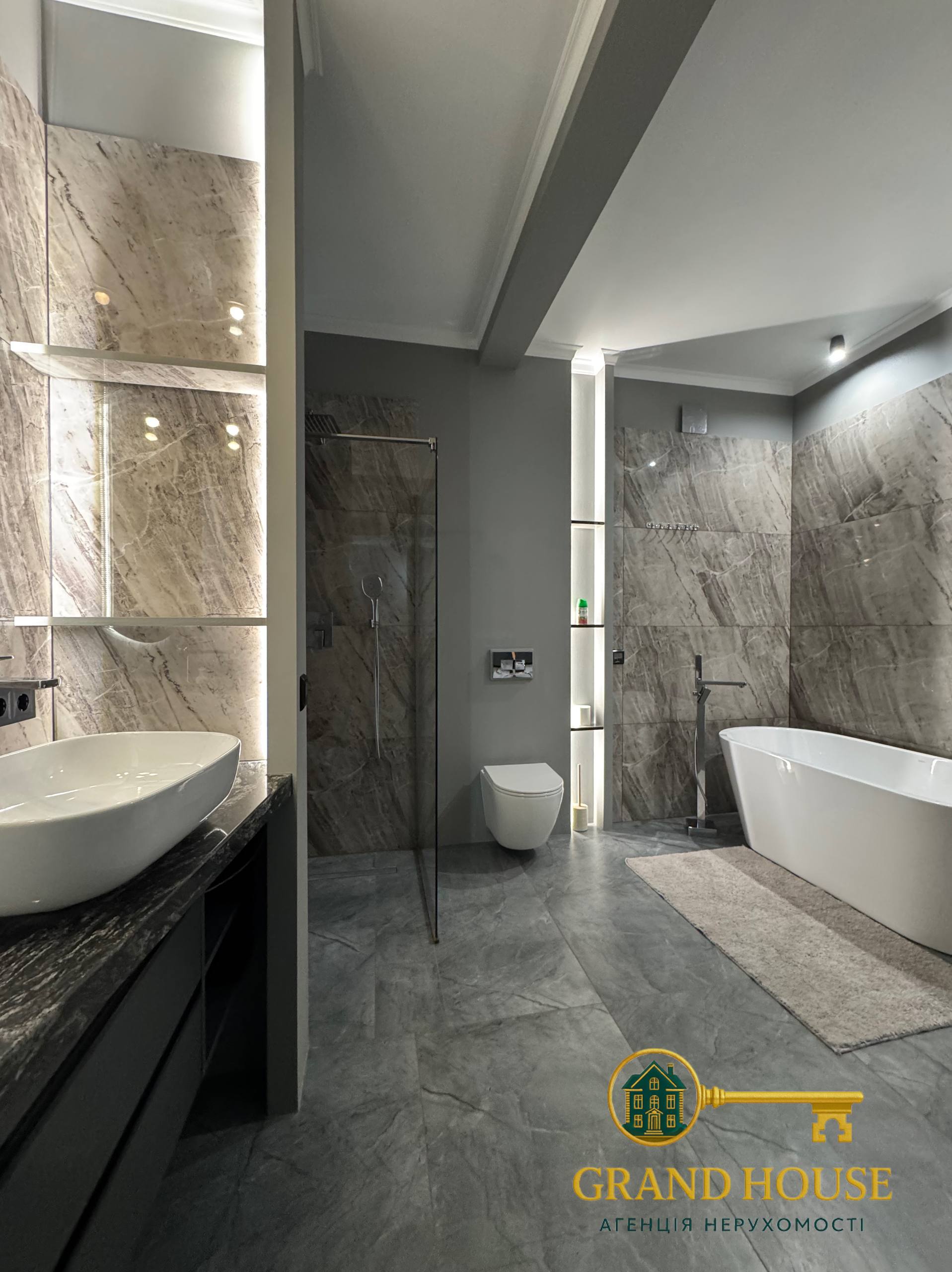 Оренда найрозкішнішої квартири в центрі Кривого Рогу