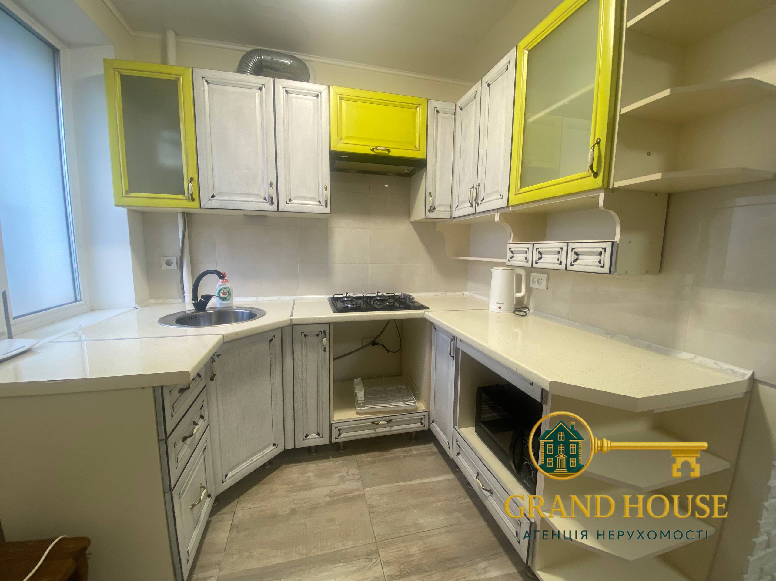 Оренда 2-кімнатної квартири на проспекті Поштовому