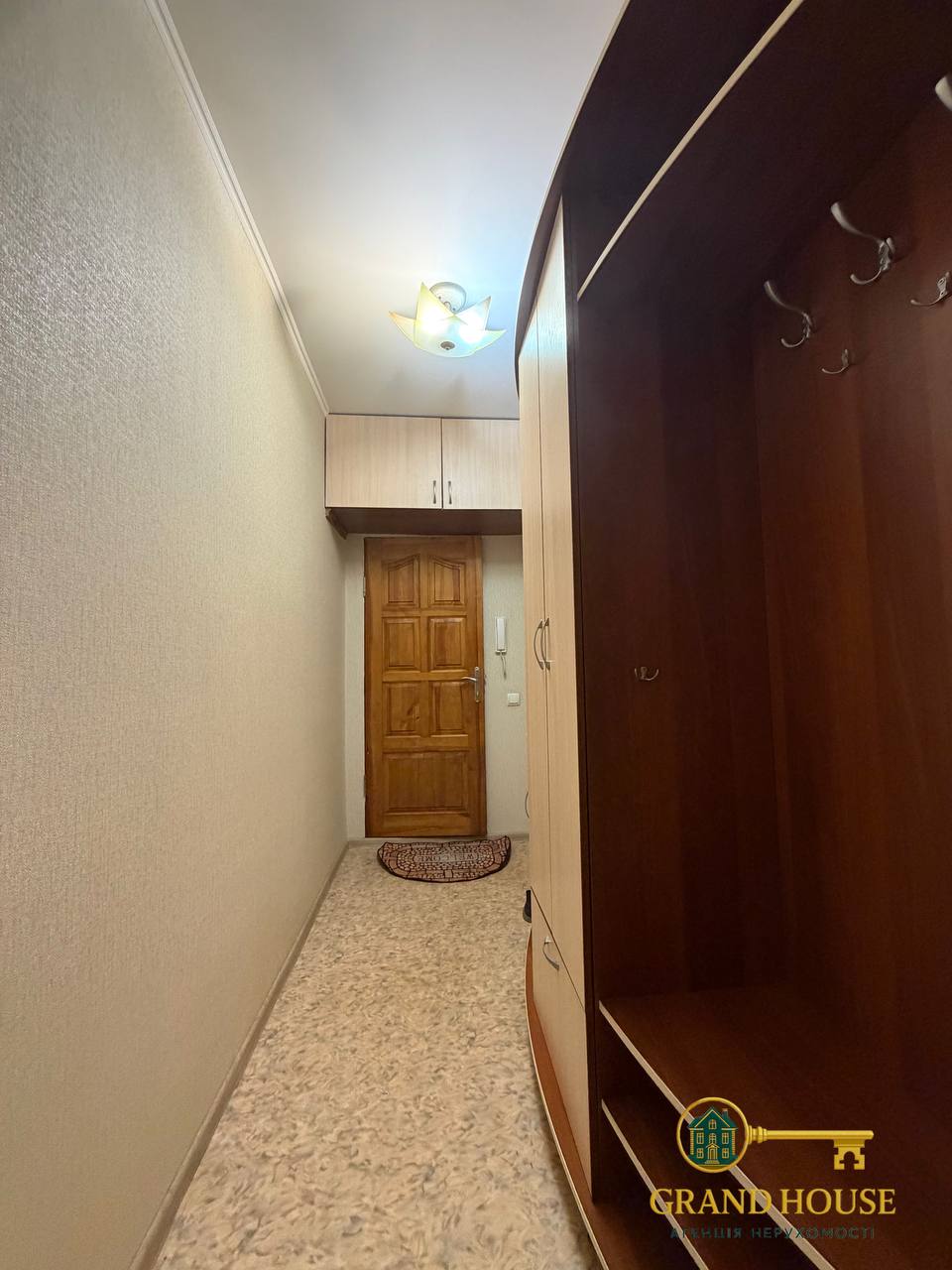 Оренда великої 2-кімнатної квартири на бульварі Вечірньому