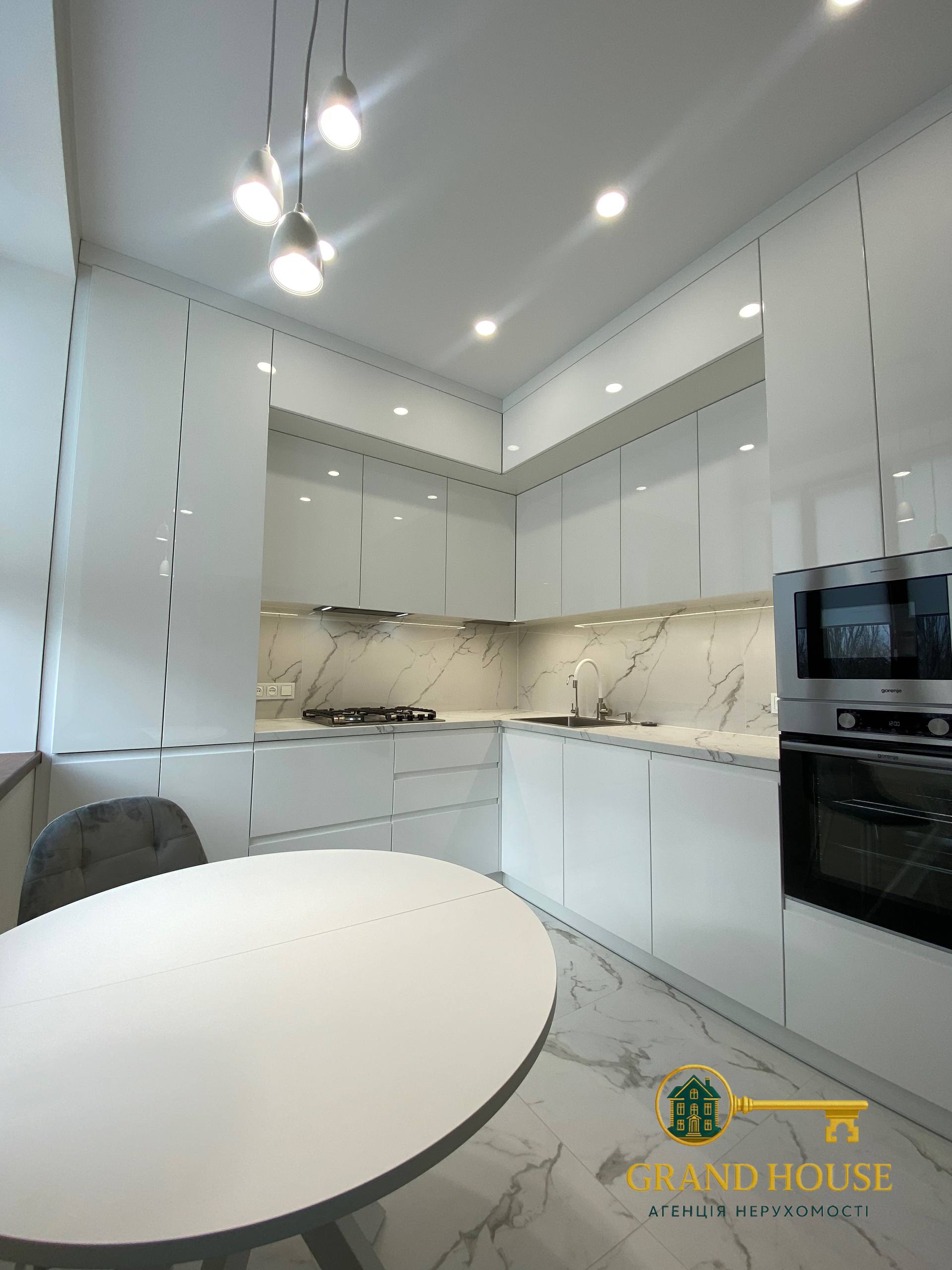 Оренда квартири в центрі Кривого Рогу з автономним опаленням