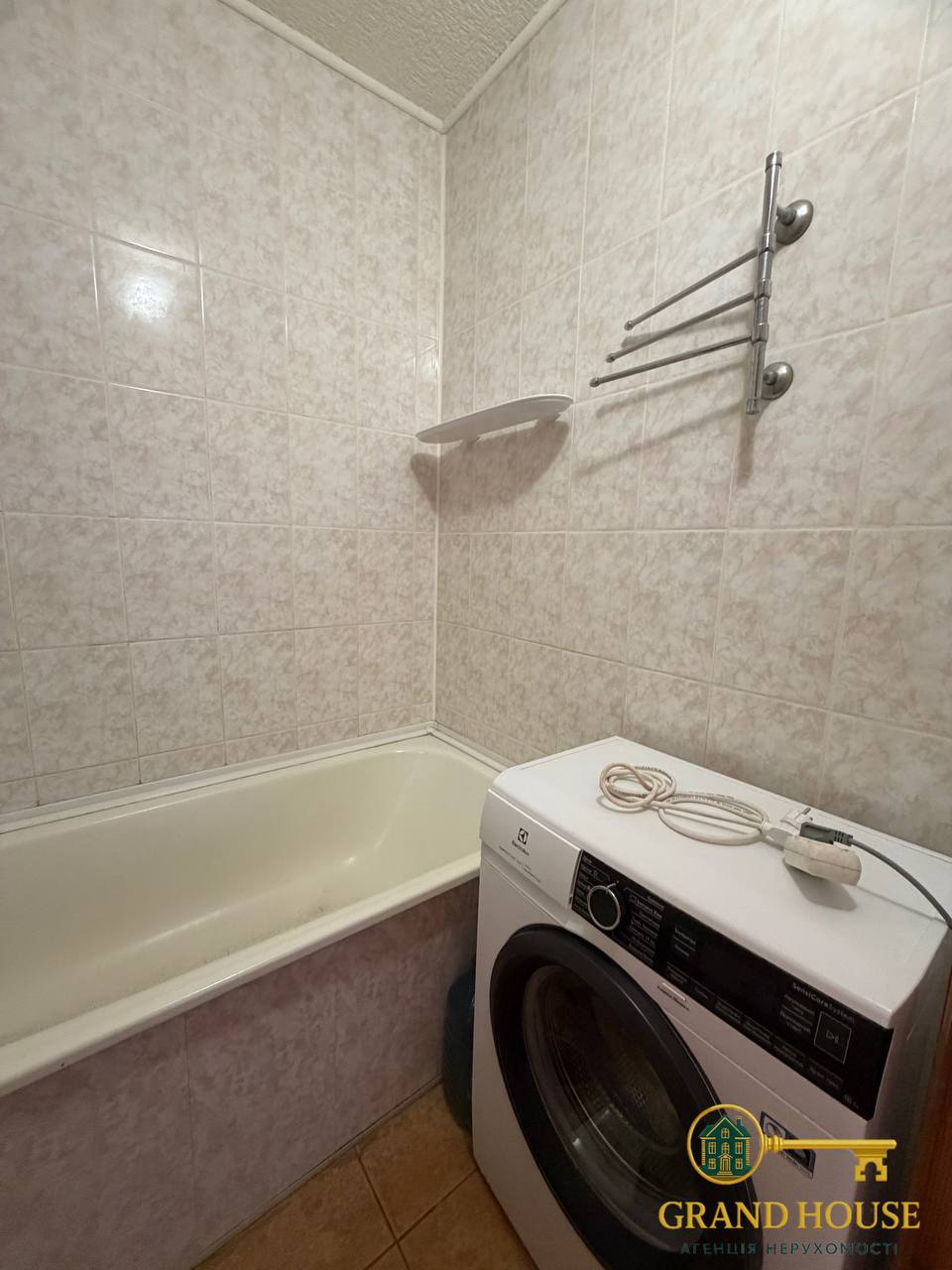 Оренда великої 2-кімнатної квартири на бульварі Вечірньому