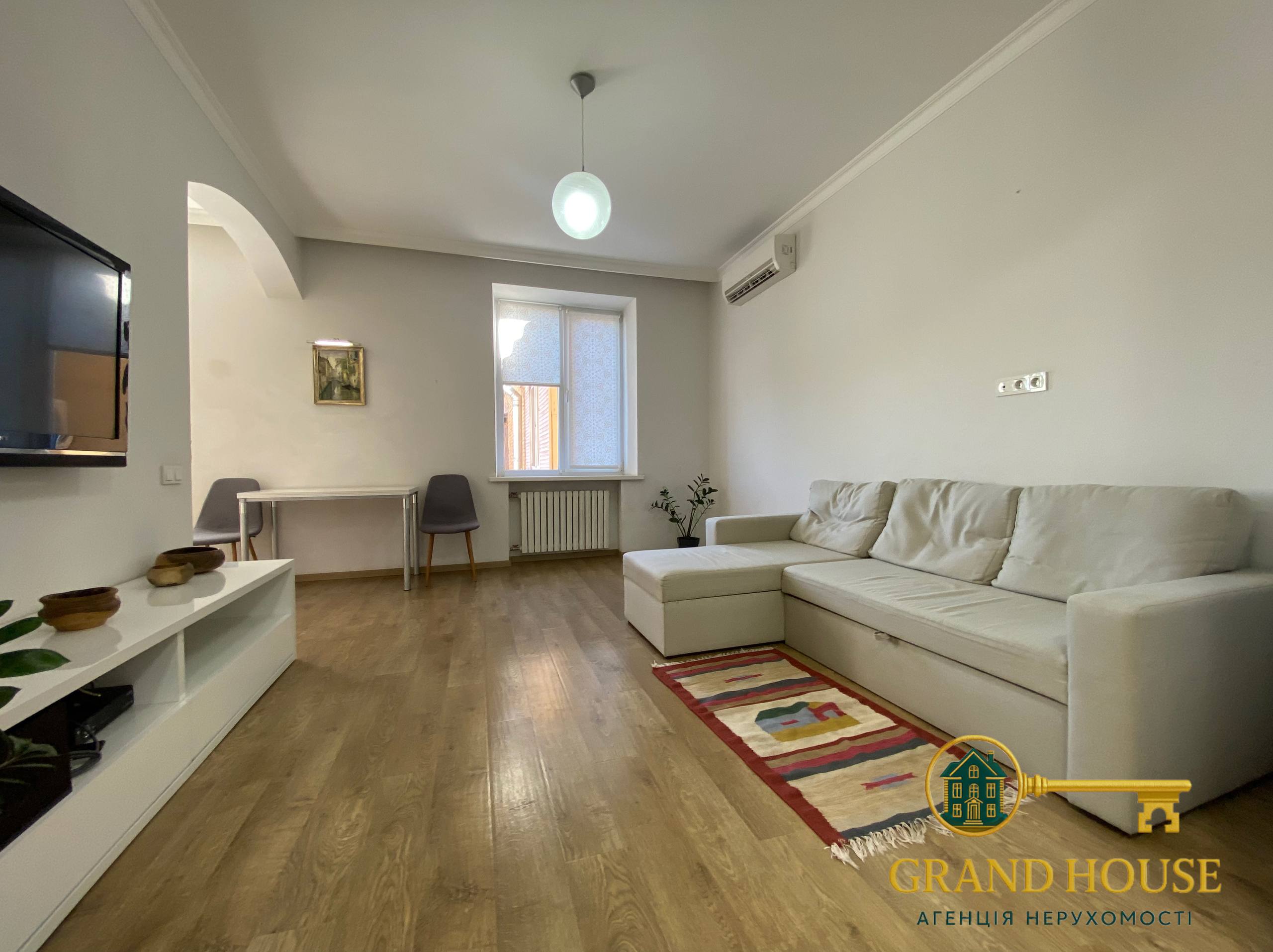 Агенція Нерухомості «Grand House» пропонує 3-кімнатну квартиру в центрі Кривого Рогу