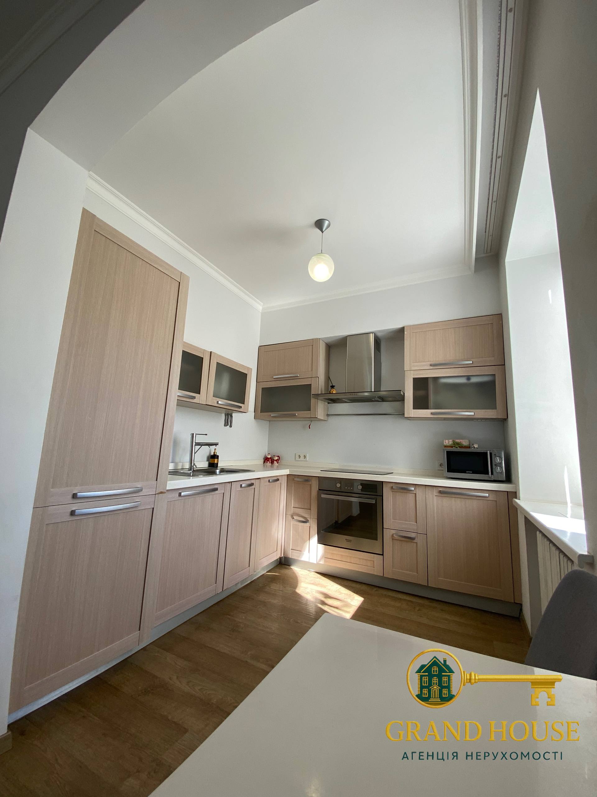 📍вул. Дніпровське шосе (район Автовокзалу)
- сталінка
- поверх 3/3
- посудомийна машина 🚿
- фільтр на воду
- роздільний санвузол (є і ванна, і душ), в туалетній кімнаті є рукомийник та біде
- наразі відсутнє ліжко в дитячій кімнаті, АЛЕ за домовленістю можемо доставити
- сигналізація 🚨
- можливість облаштувати 3-тю кімнату під Ваш особистий смак та потреби
- pet та child friendly 👧🏼👶🏻🐶