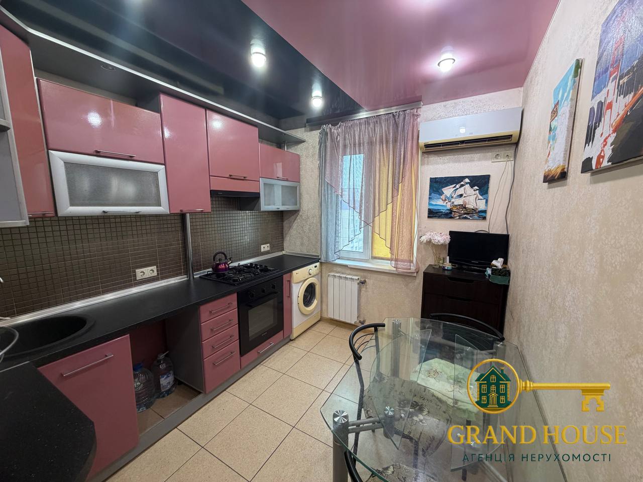 Оренда 3-кімнатної квартири на Карачунах