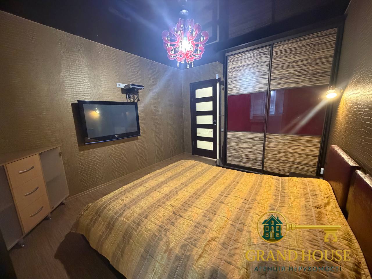 Оренда 3-кімнатної квартири на Карачунах