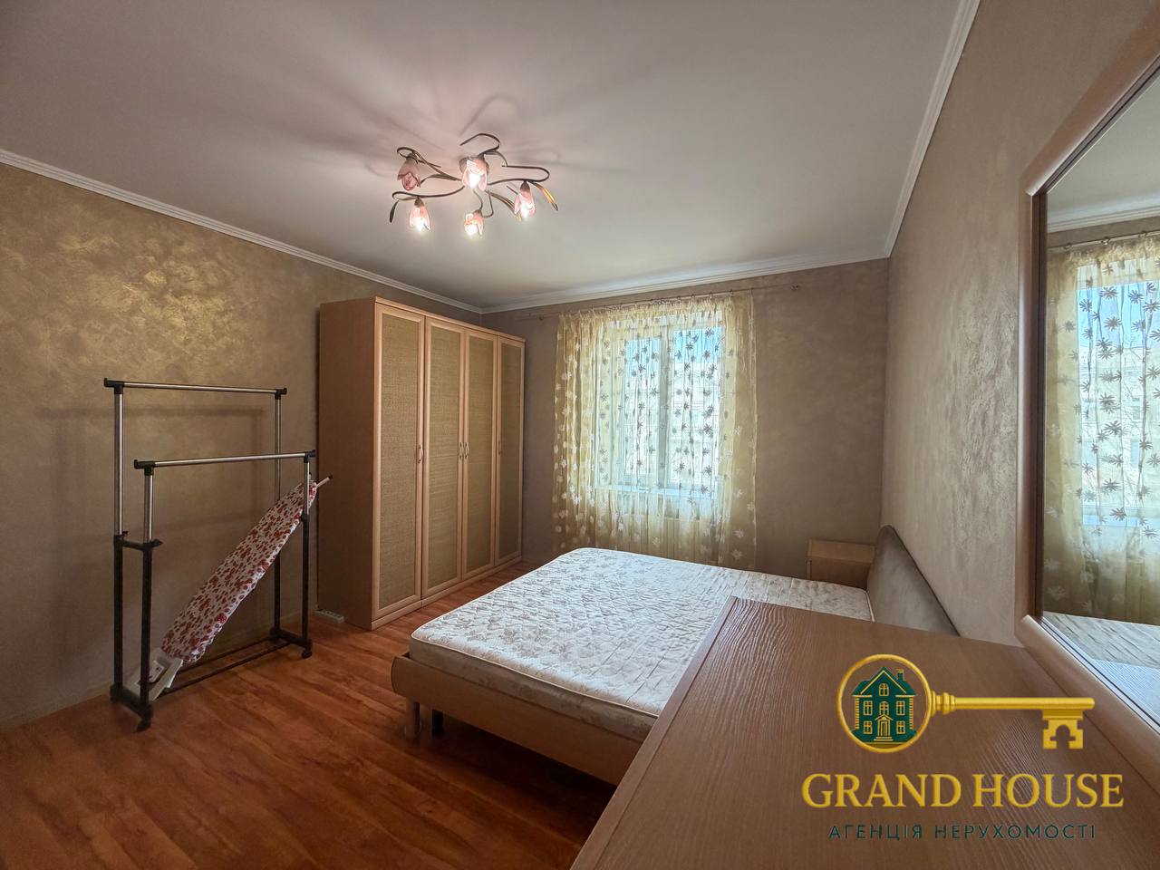 Продаж 2-кімнатної сталінки на 96 кварталі